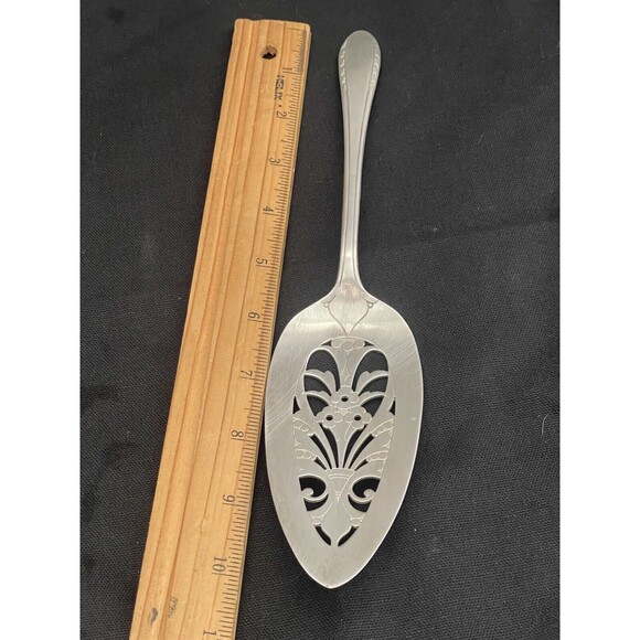 Holmes & Edwards First Lady Pie Server 10 1/2" Pierced Blade Art Deco 1933 - Picture 4 of 6